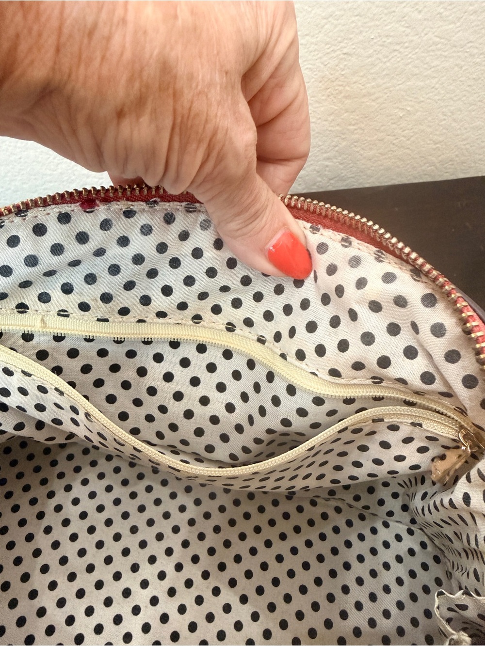 Coco + Carmen Red Dome
Satchel Handbag | Gold
Hardware | rolled handles
EUC - Picture 9 of 12